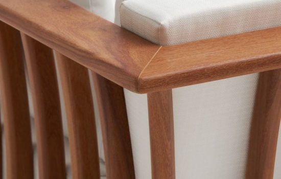 SOFÁ ARAÇARY COSTAS DETALHE BR - ESTÚDIO